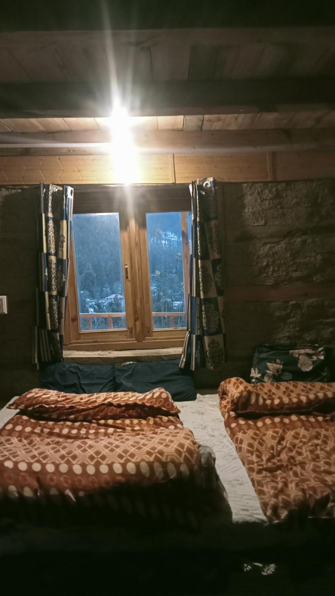 Woodstock Villa Rooms&Entirevilla Tulga Kalgha Eksteriør billede
