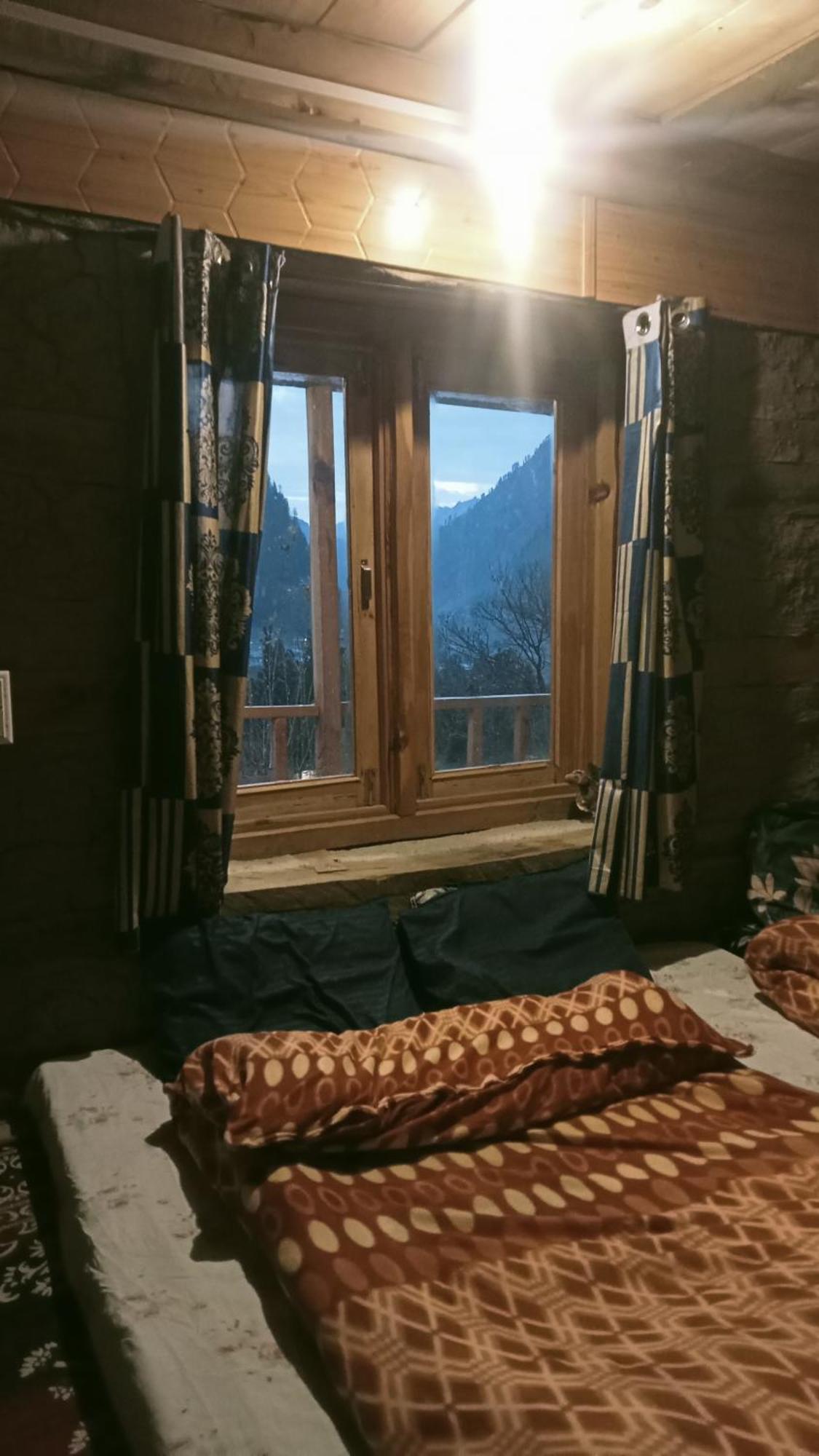 Woodstock Villa Rooms&Entirevilla Tulga Kalgha Eksteriør billede